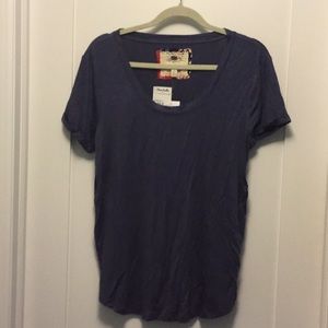 Short sleeve blue t-shirt